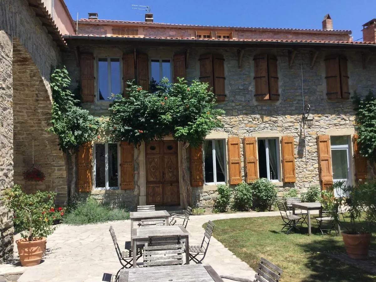 Les Tilleuls Saint-Georges-de-Luzencon 3*,  France